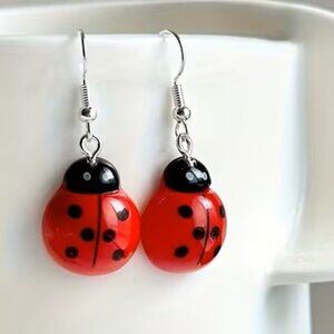 Dainty Red Ladybug Earrings Z188